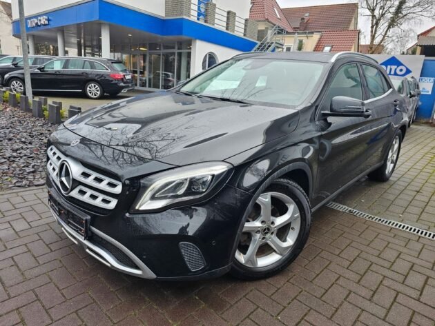 Mercedes-Benz GLA 180 /Automatik/LED/Navi