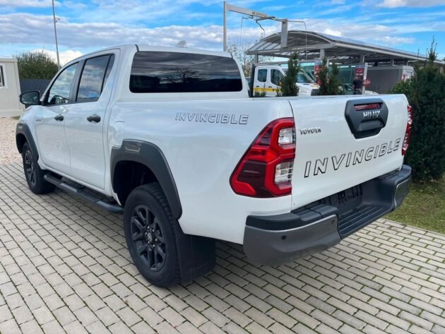 Toyota Hilux 2.8D-4D, Invinci*Leder*LED*360kam*3,5T AHK – Image 3