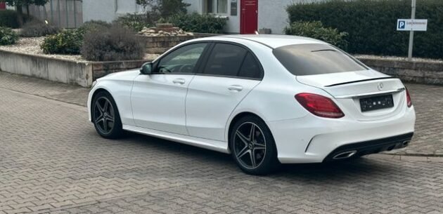 Mercedes-Benz C 250 9G-TRONIC AMG Line – Image 14